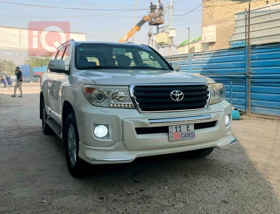 تويوتا لاندكروزر